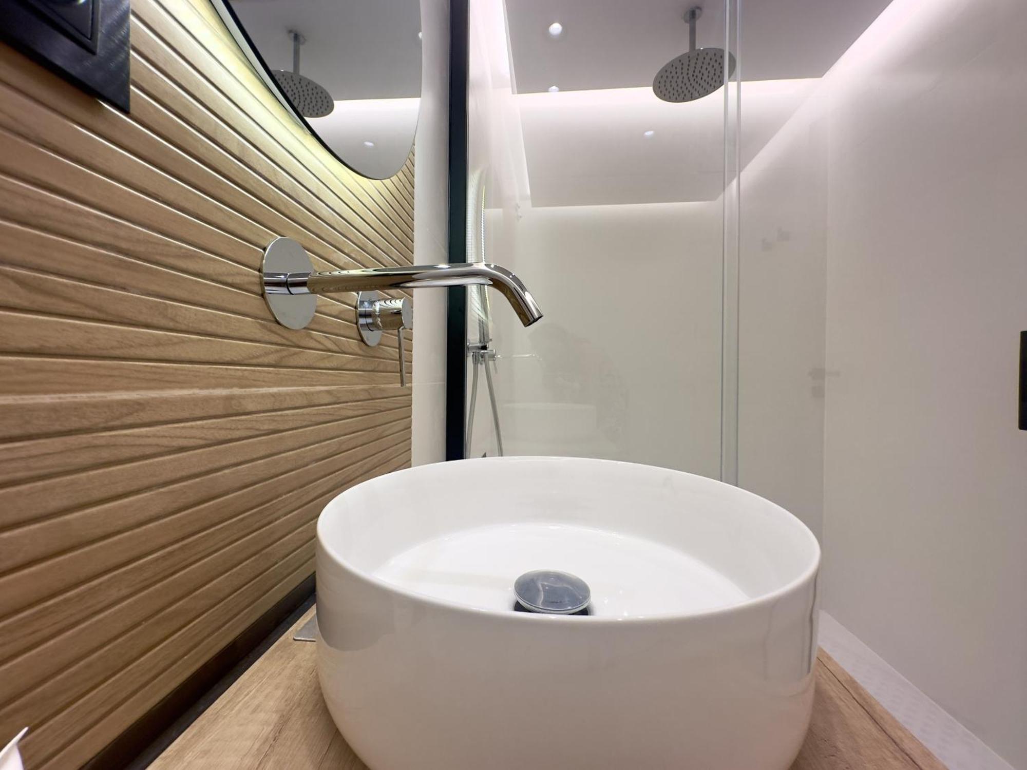 Irreverents Suites Malaga Bagian luar foto